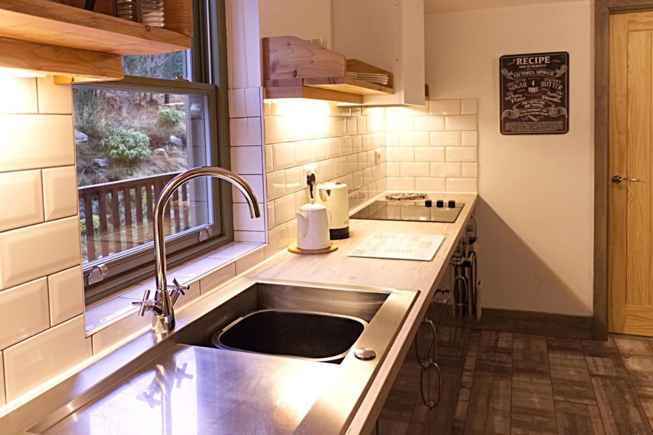 Faebuie Cottages Dalchreichart Екстер'єр фото